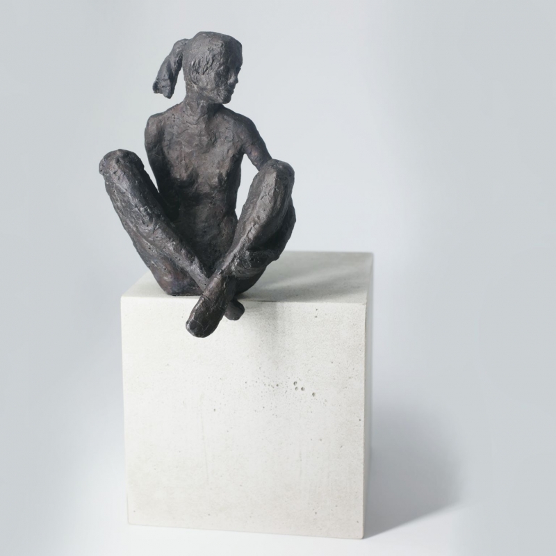 Susanne_Kraißer_an_der_Wasserkante_XX_bronze_21x10x13